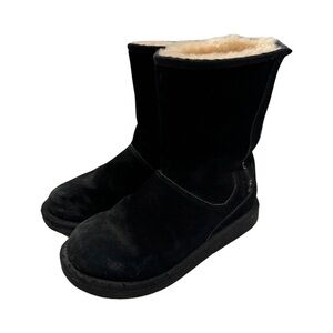 UGG Black Shearling-Lined Classic Short Boots